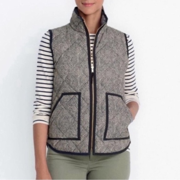 J Crew Excursion Blogger Favorite Quilted Down Fill Vest Herringbone Medium - Picture 5 of 14